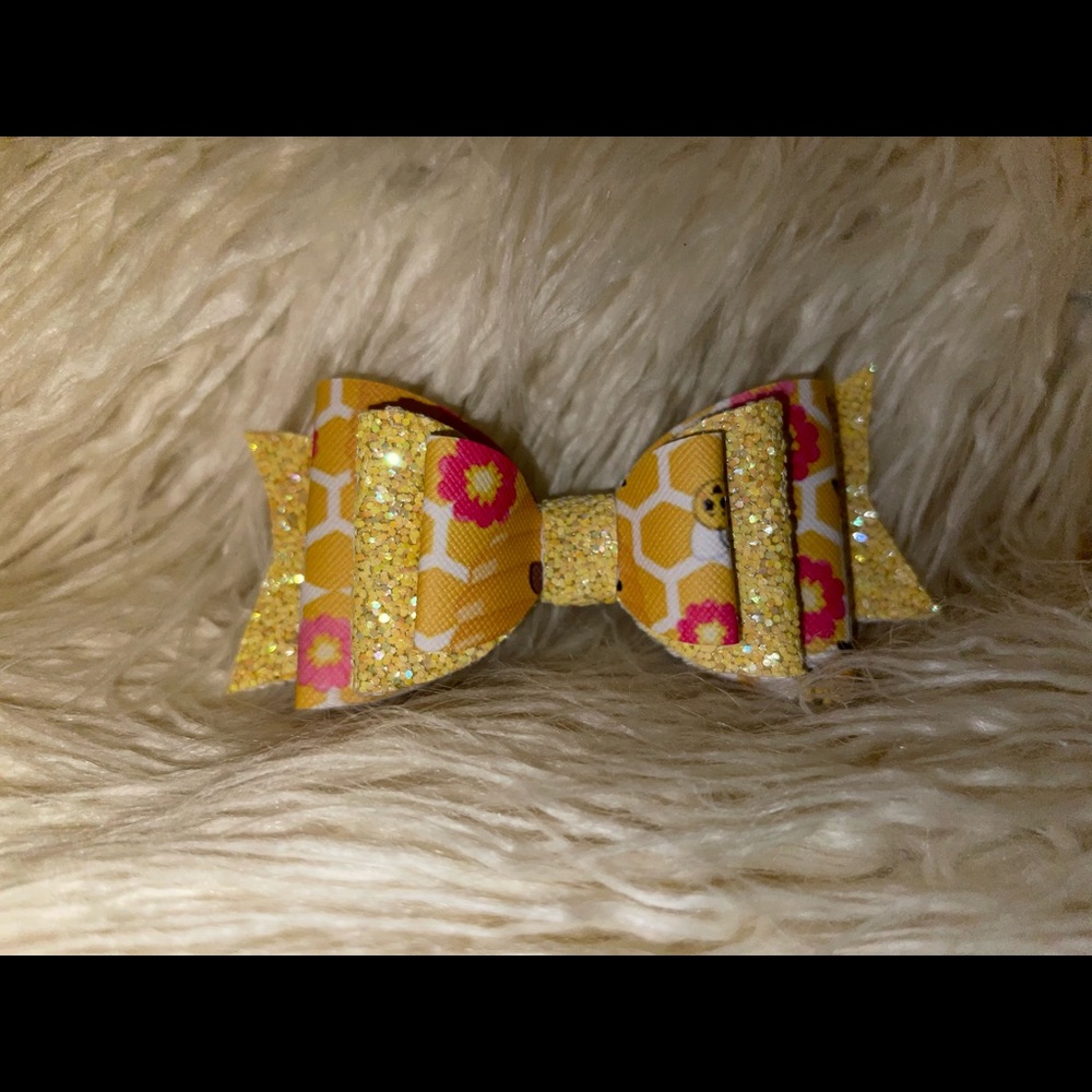 Cute Glittery 1in Honey Bee Hair Bow